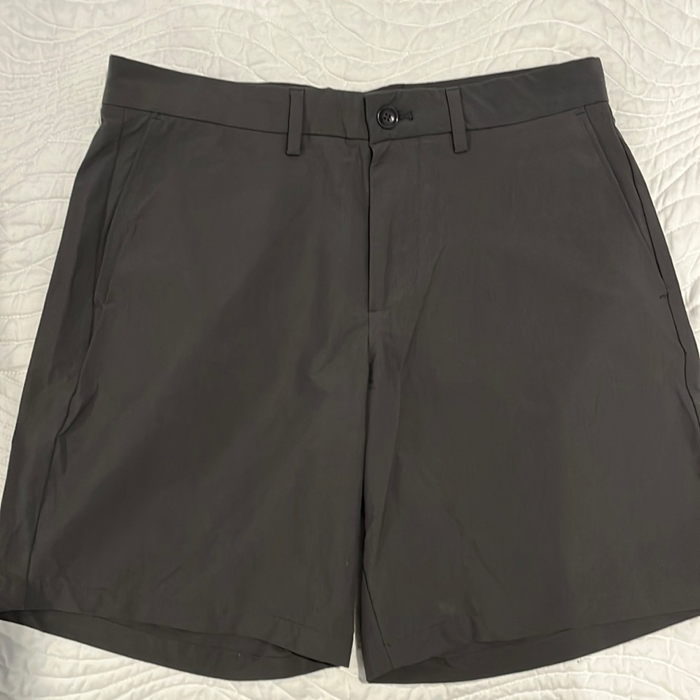 Men’s Gap Tech Shorts-Size 30 waist 8”inseam